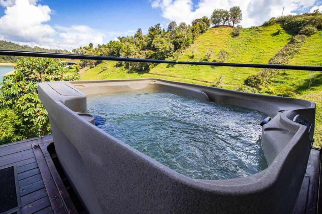 Sky House Cabana Guatape La Pradera  Zewnętrze zdjęcie